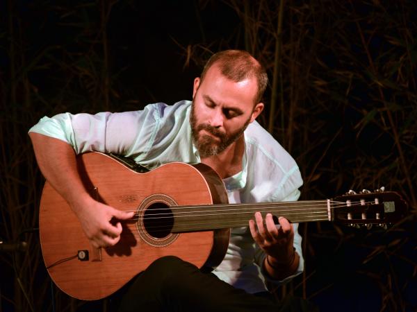 International Guitar Night - with Cenk Erdogan