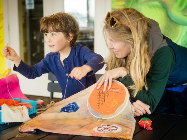 BILINGUAL COMMUNITY WORKSHOP: Textiles with Maria de Los Angeles